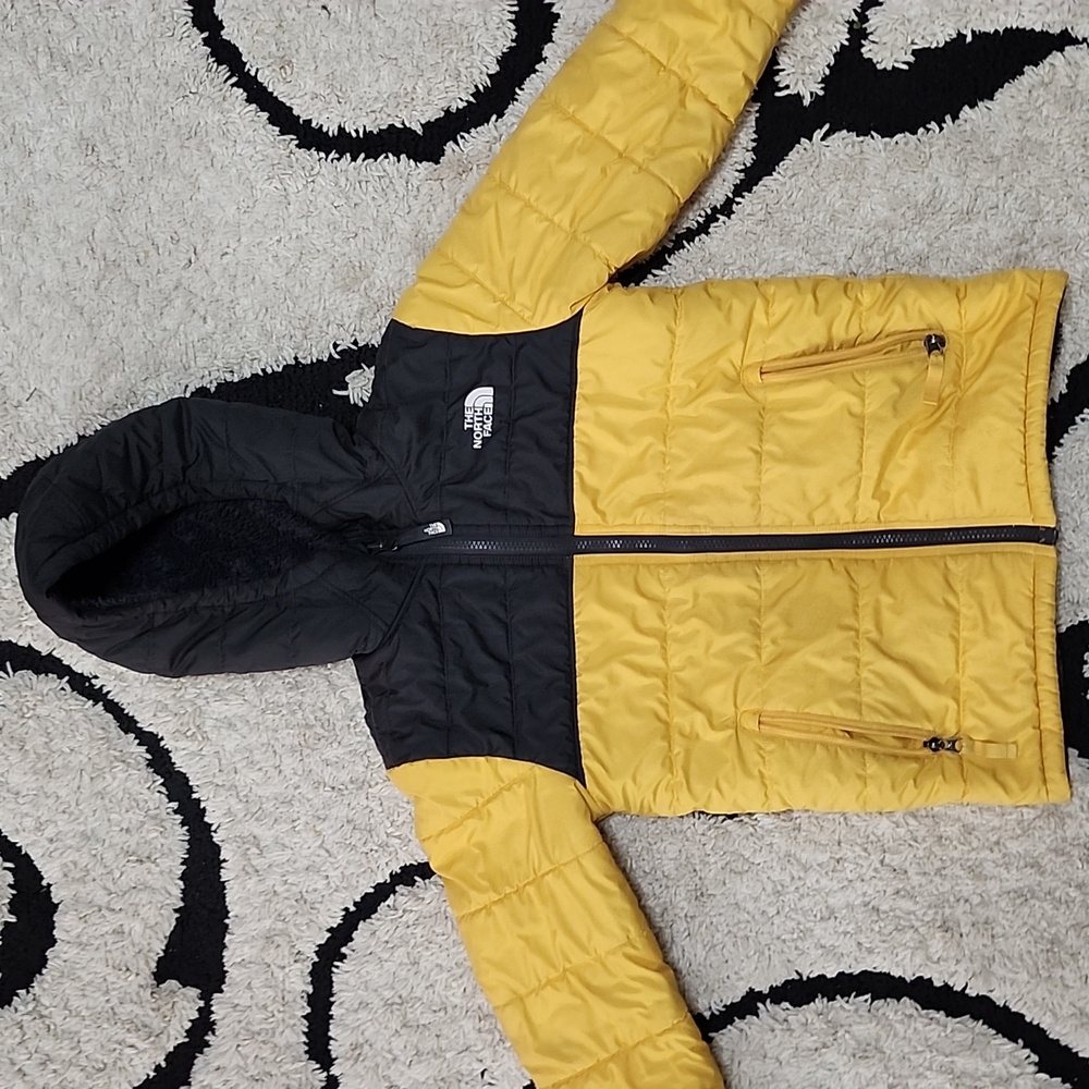 The North Face Reversible Jacket Black and Yellow Hooded Jacket Kids 7/8